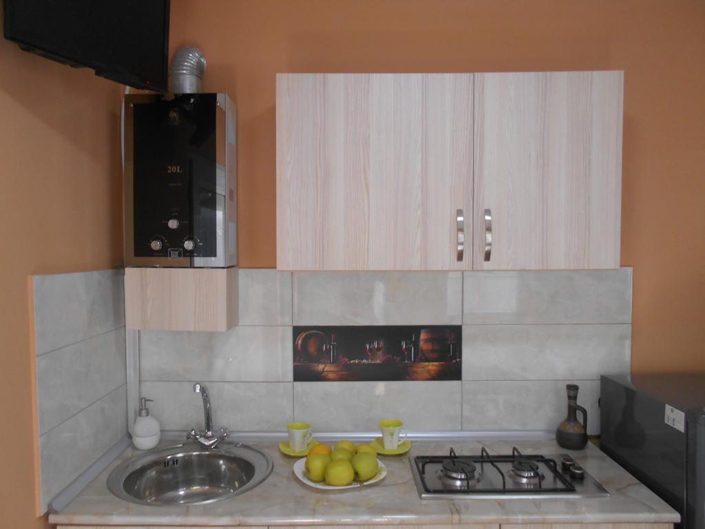 Guesthouse On Benashvili Tiflis Dış mekan fotoğraf